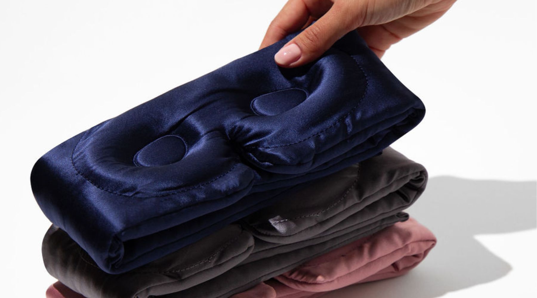 The benefits of using contour eye masks for sleep