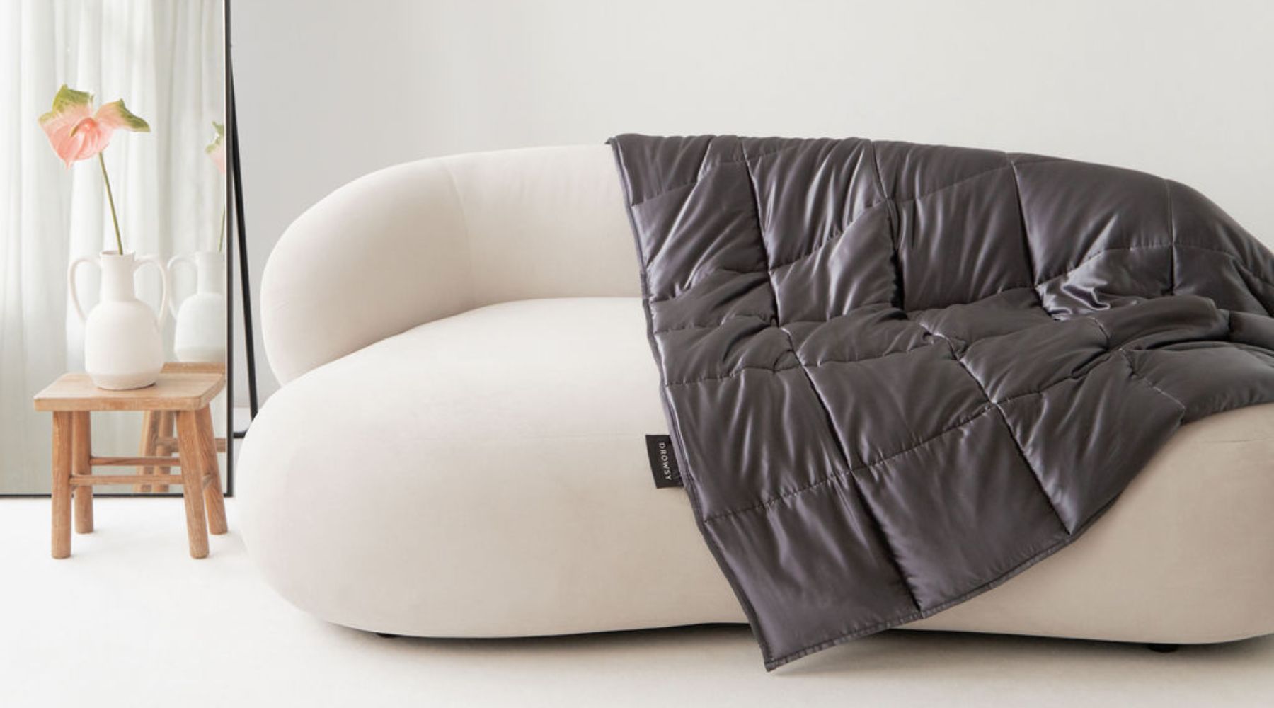 10 creative ways to use your weighted blanket